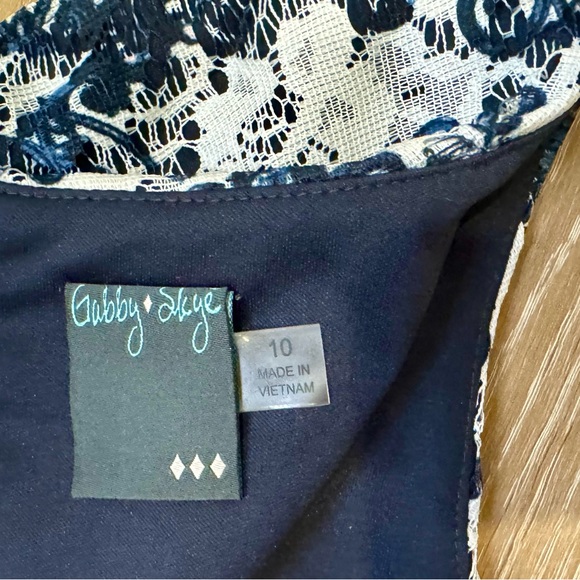 Gabby Skye Fit and Flare Dress Size 10 Pearl and Navy - Picture 7 of 11